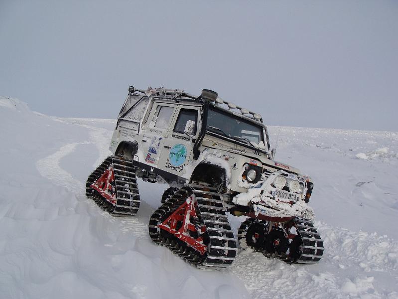 tracks off and nutepl'men 001.jpg